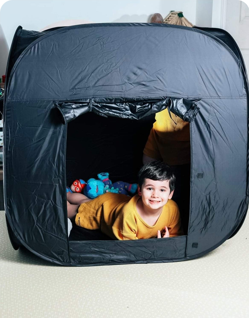 Dark Den Pop Up Tent